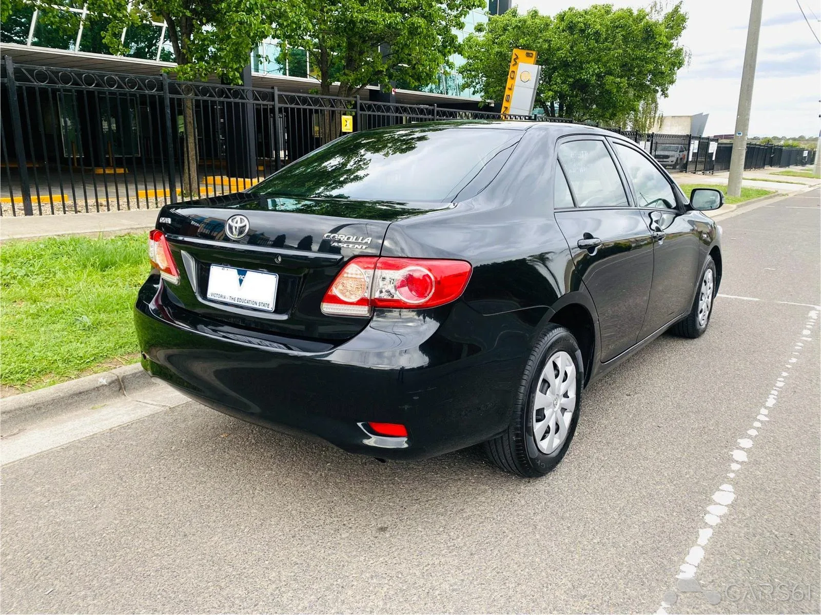 2010 Toyota Corolla — photo 16 of 16
